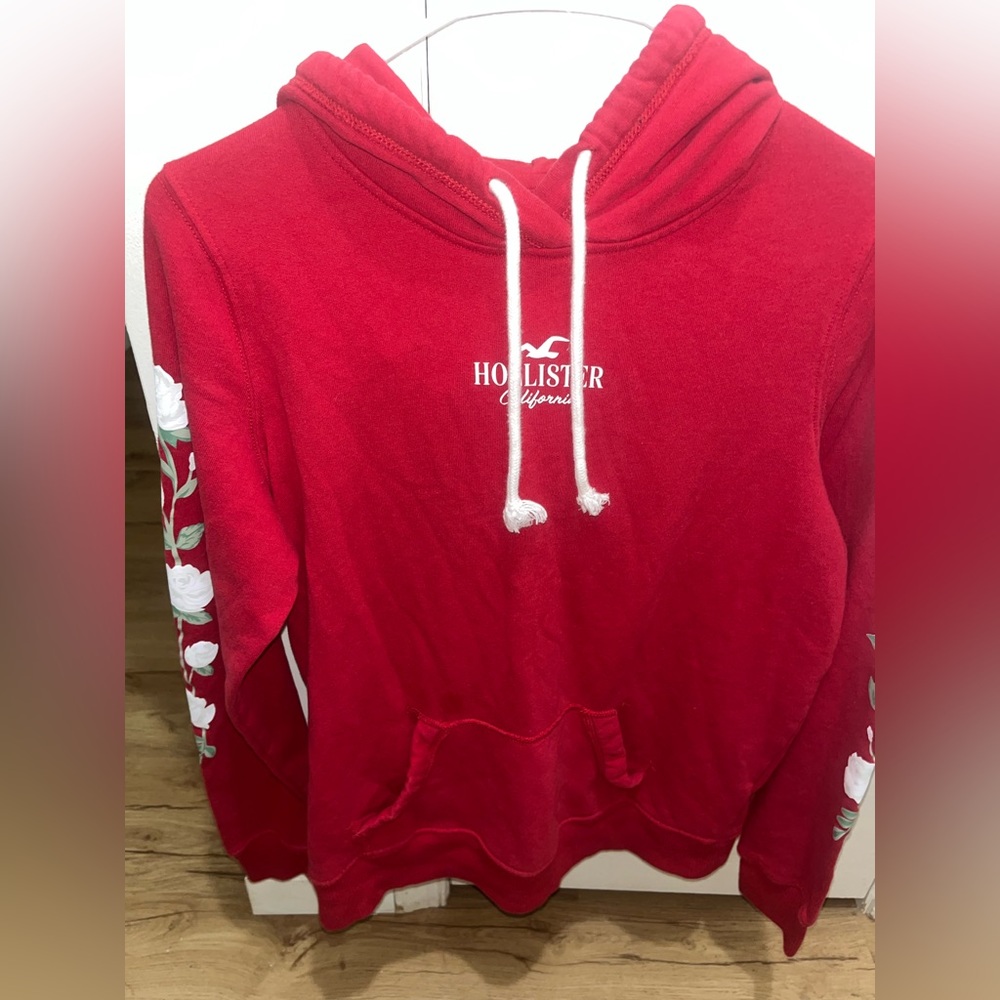 Hollister Hoodie Flower prints on Sleeves